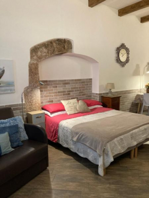 Tiny House in the center Torri Del Benaco